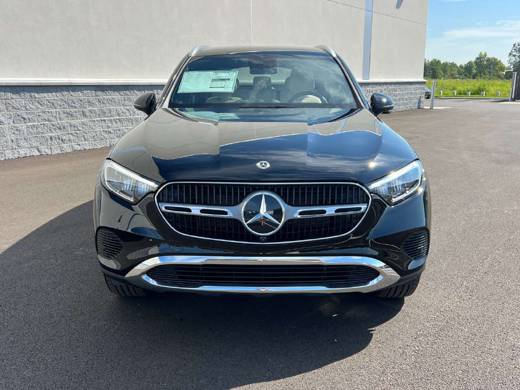 New 2027 Mercedes-Benz GLC 300 4MATIC image 3