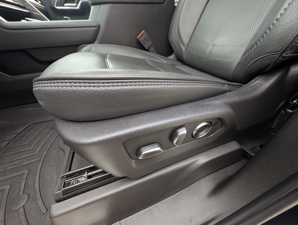 Used 2024 GMC Sierra 2500 Denali w/ Denali Reserve Package image 19