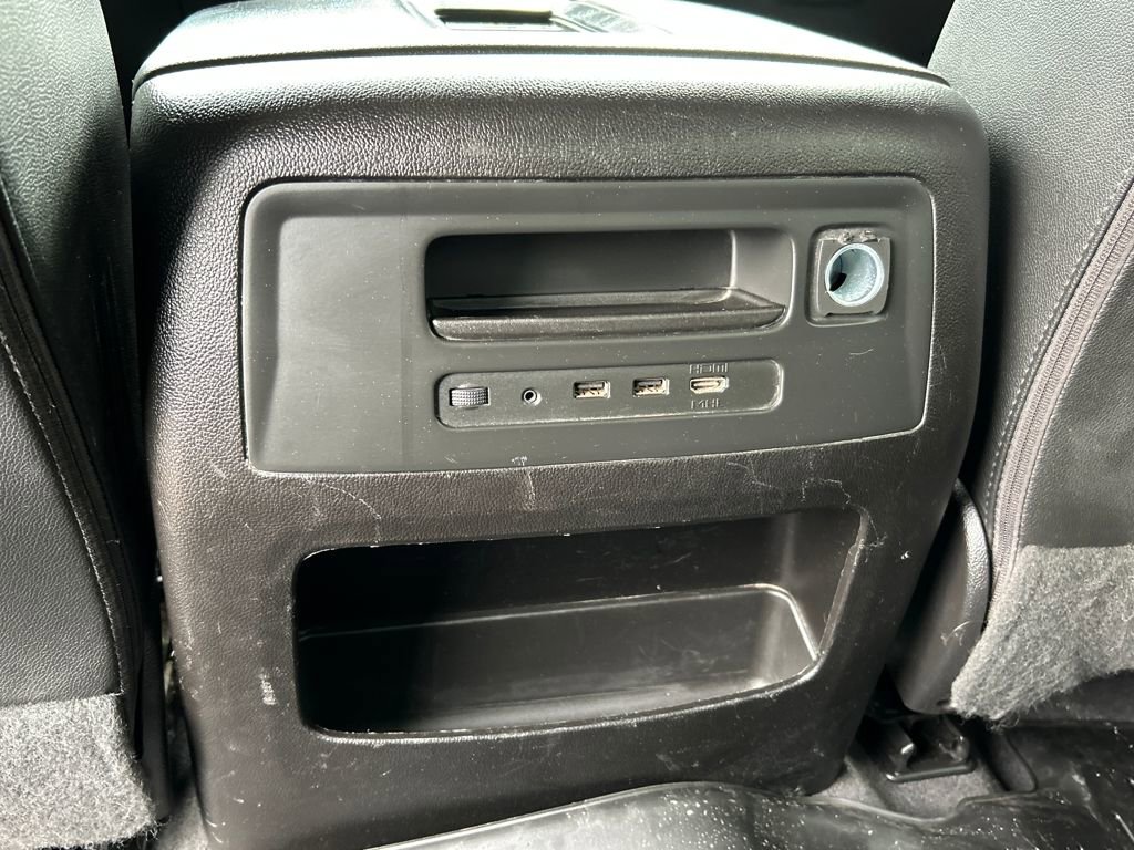 Used 2019 Chevrolet Silverado 2500 High Country w/ Duramax Plus Package image 23