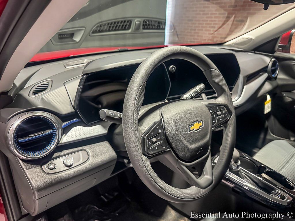 New 2026 Chevrolet Trax LT image 11
