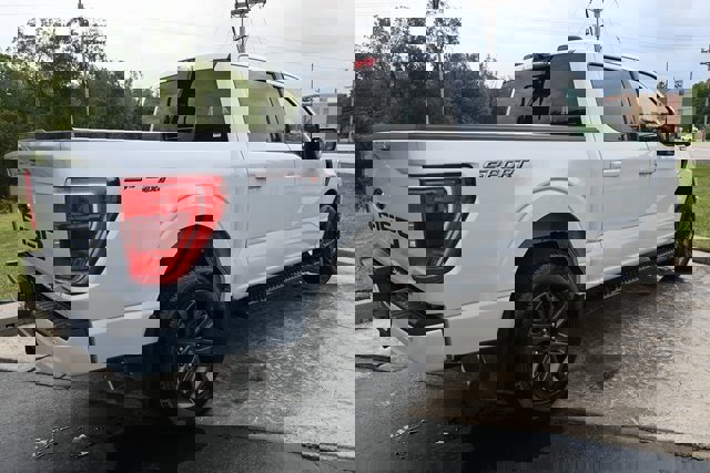 Used 2022 Ford F150 XLT w/ Equipment Group 302A High image 5