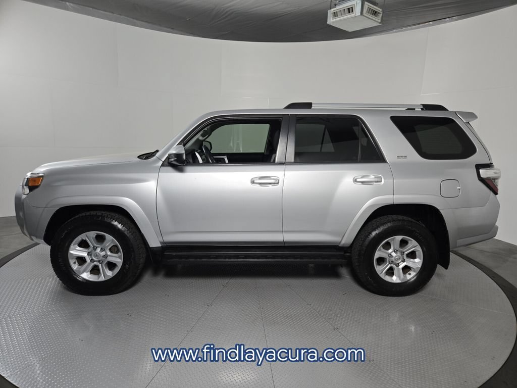 Used 2021 Toyota 4Runner SR5 AWD/4WD image 3