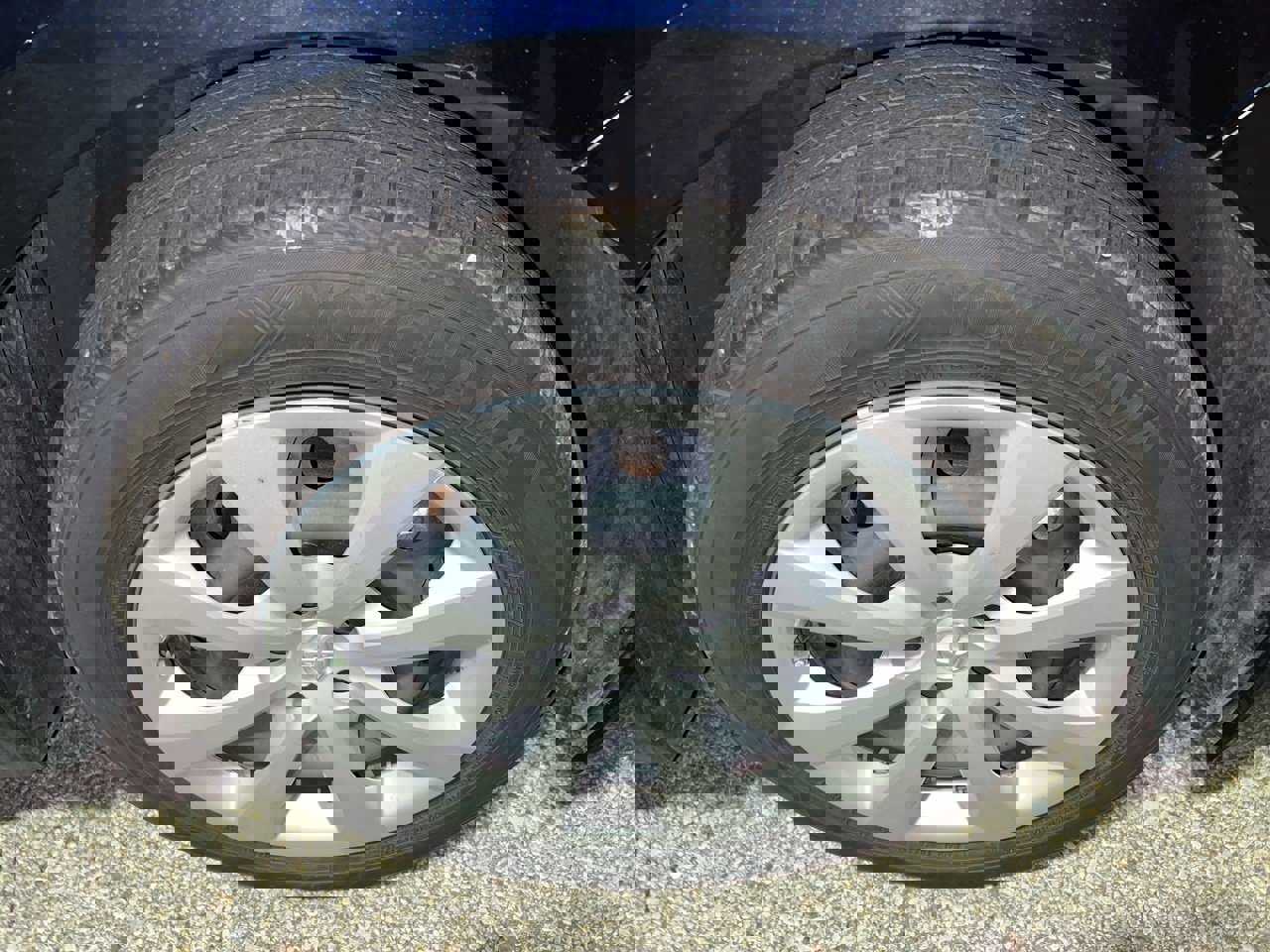 Used 2025 Toyota Corolla LE image 15