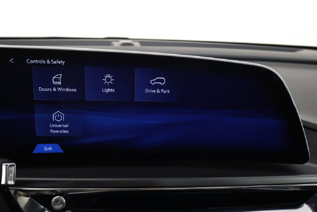 Used 2024 Cadillac Lyriq Tech RWD image 37