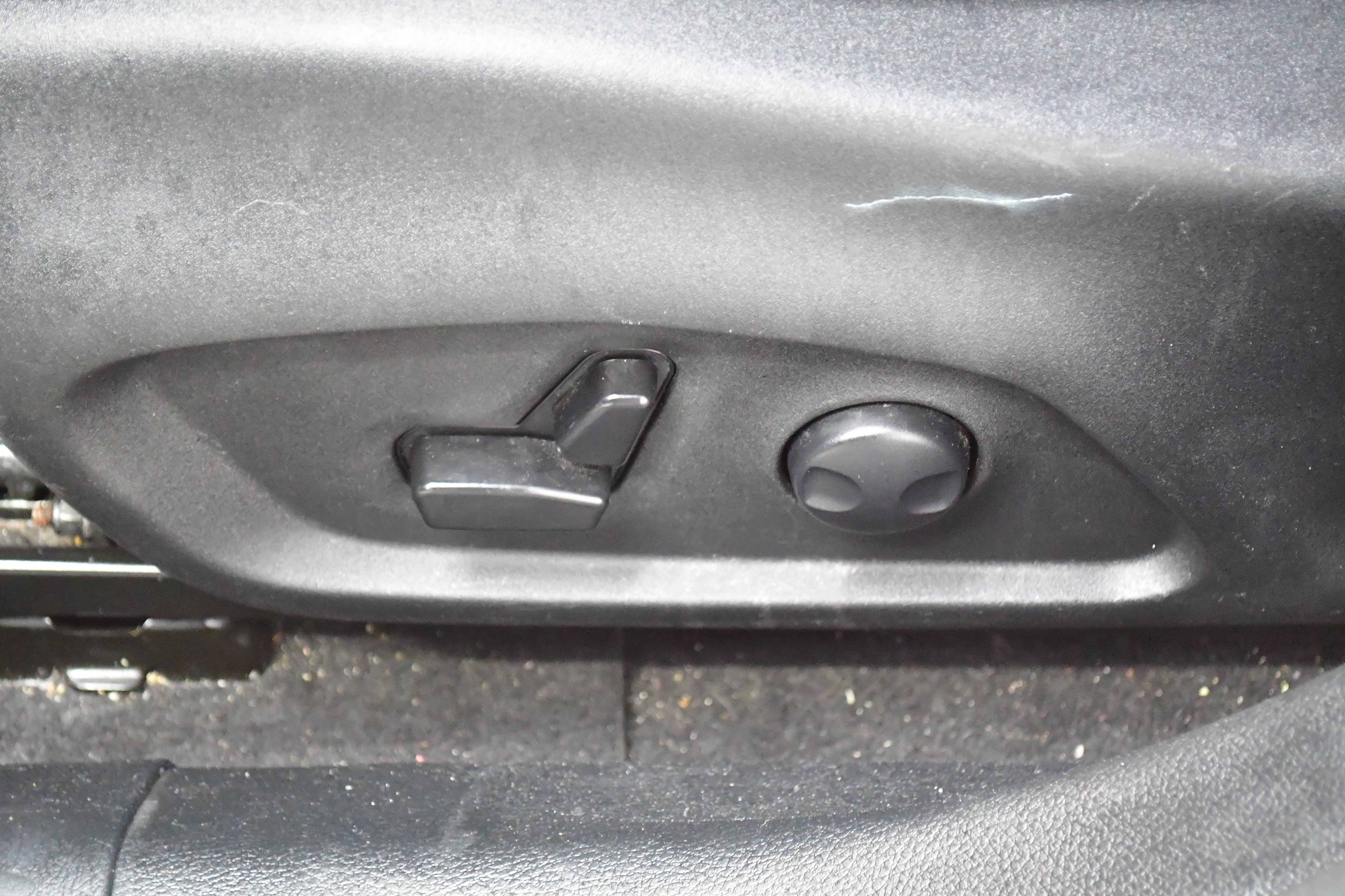 Used 2025 Jeep Compass Limited AWD/4WD image 13