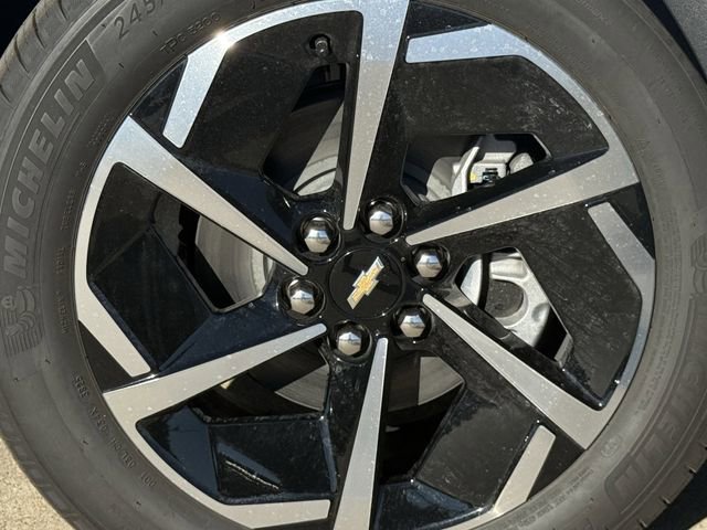 New 2026 Chevrolet Equinox EV LT AWD/4WD image 10