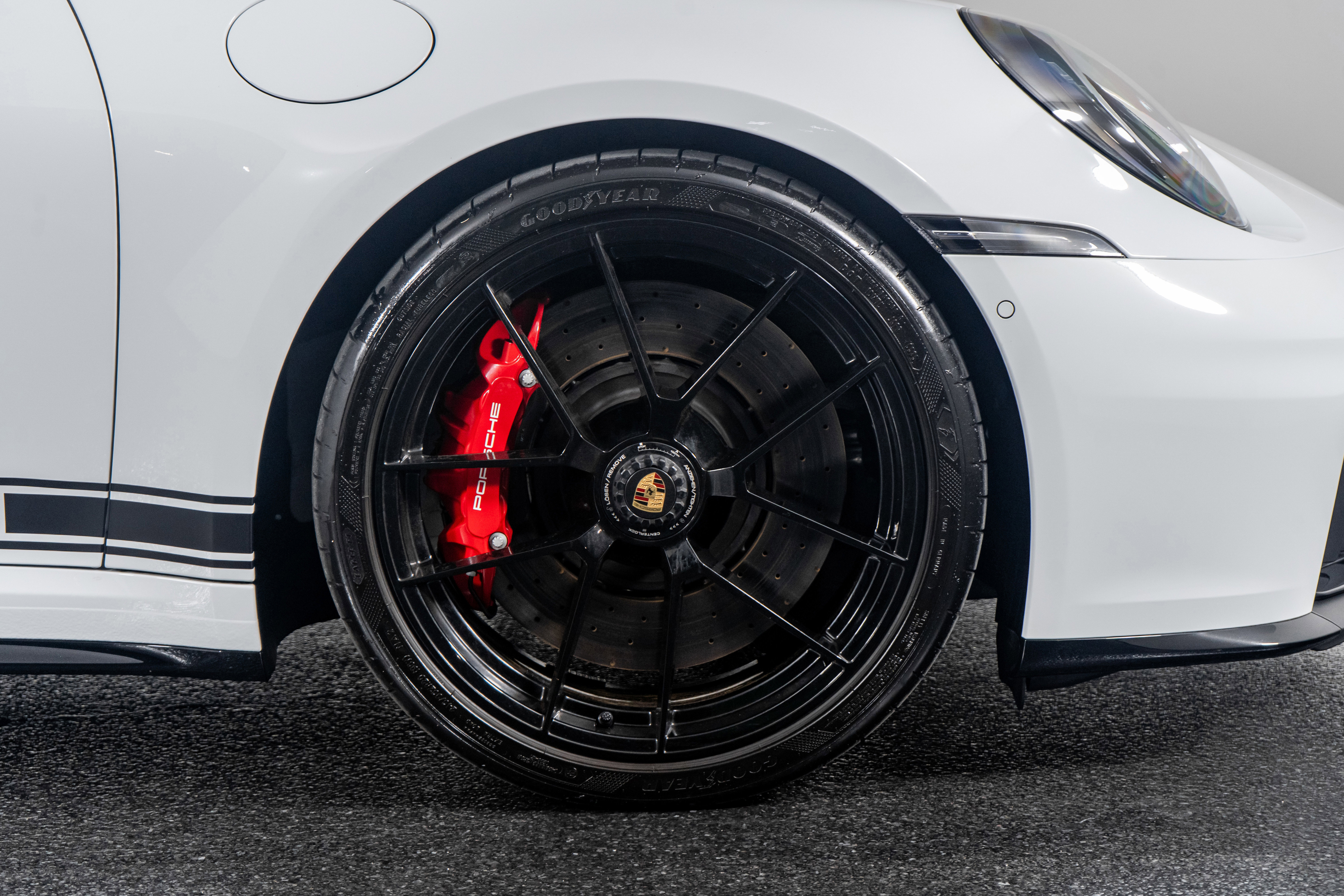 Used 2025 Porsche 911 Carrera GTS w/ Premium Package image 8