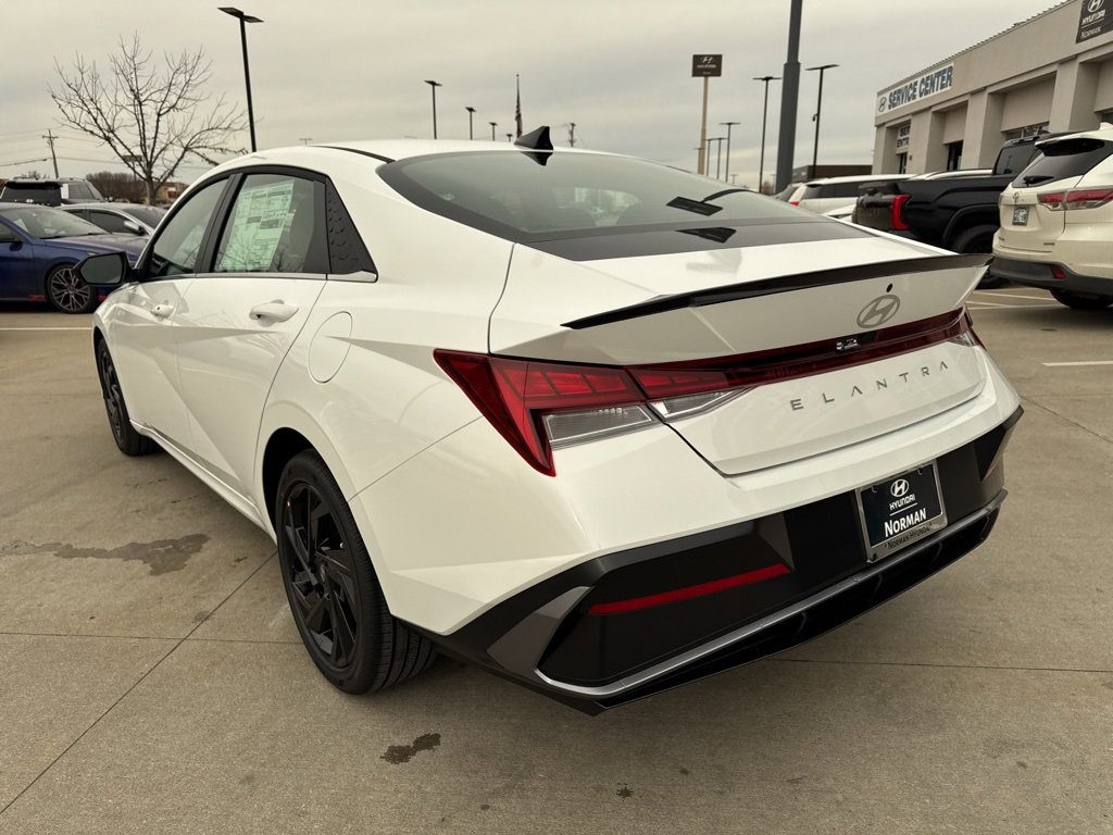 New 2026 Hyundai Elantra SEL Sport image 6