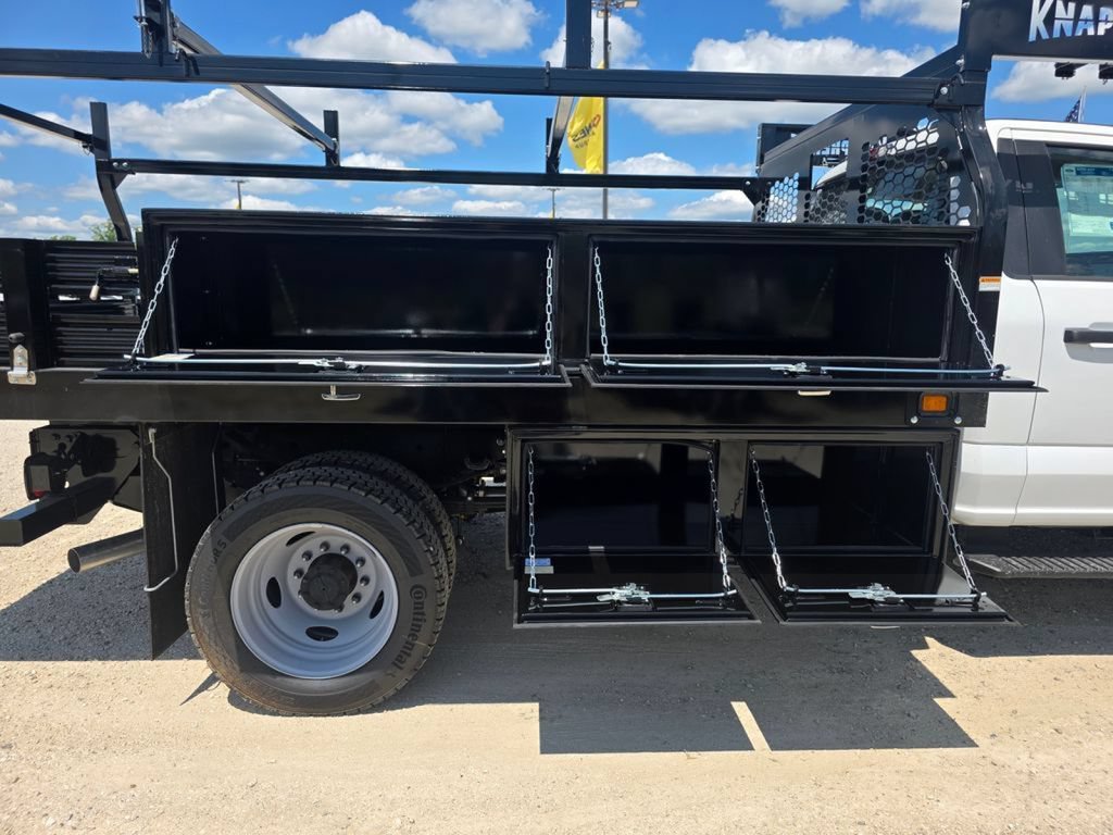 New 2026 Ford F550 4x4 Regular Cab Super Duty image 14