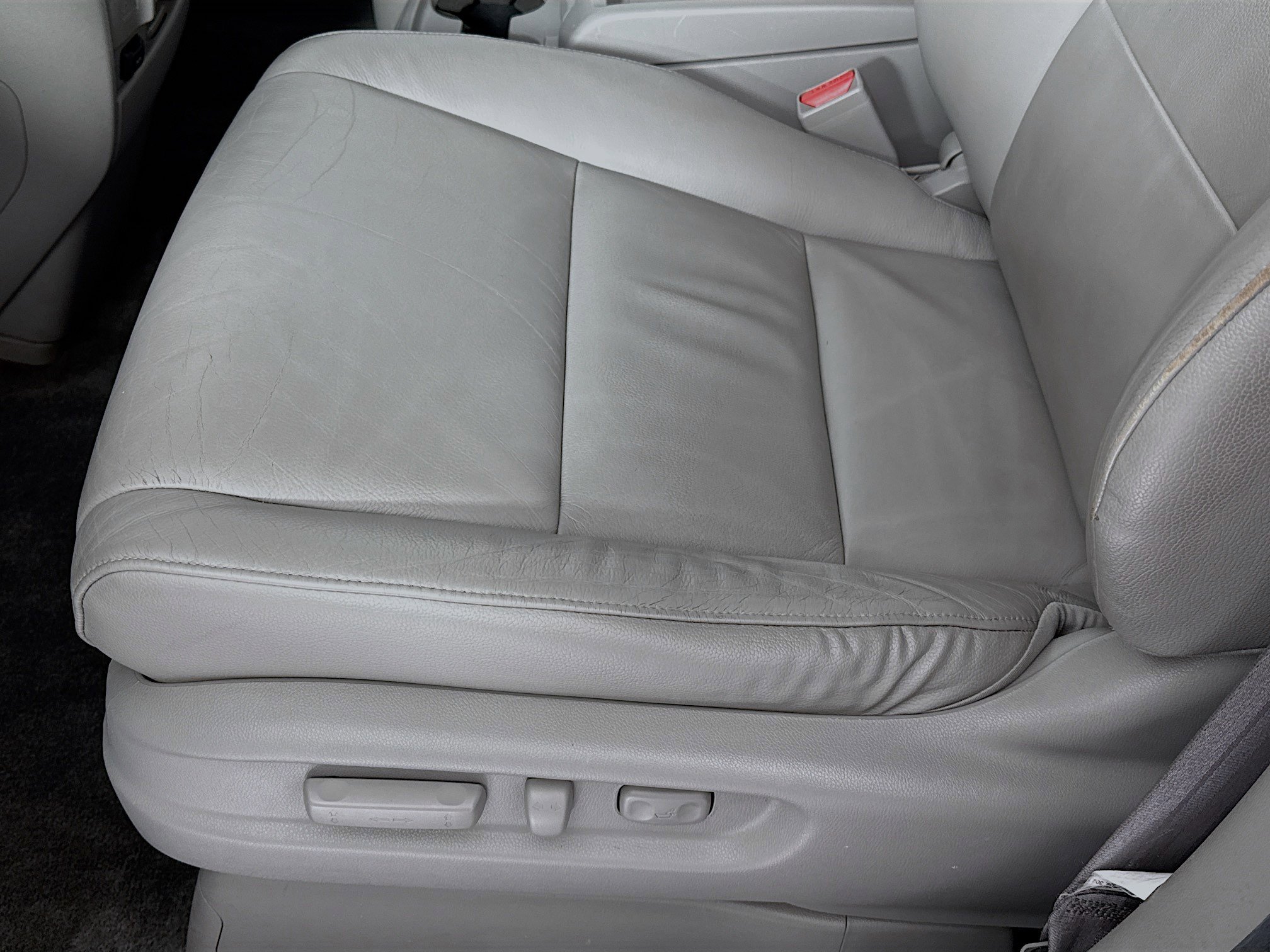 Used 2011 Honda Odyssey EX-L image 18