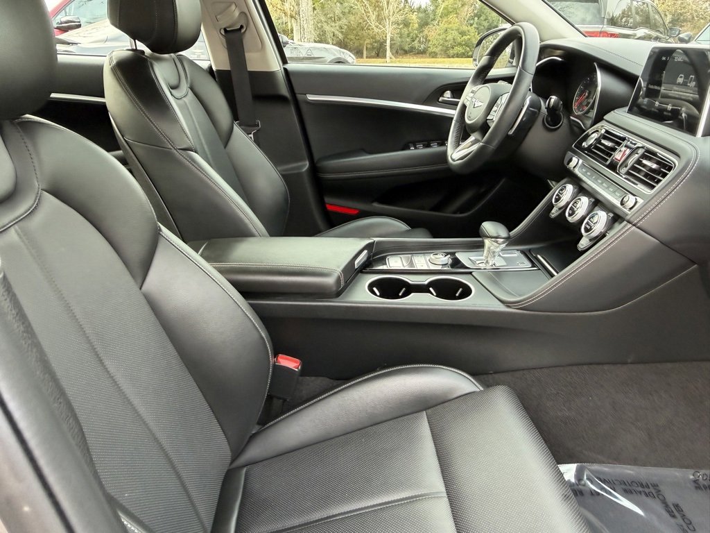 Used 2021 Genesis G70 2.0T image 9