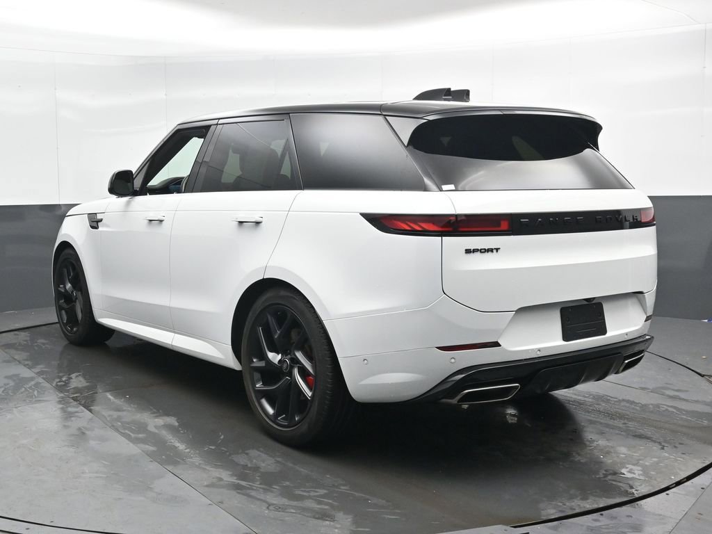 Used 2024 Land Rover Range Rover Sport Dynamic SE image 11