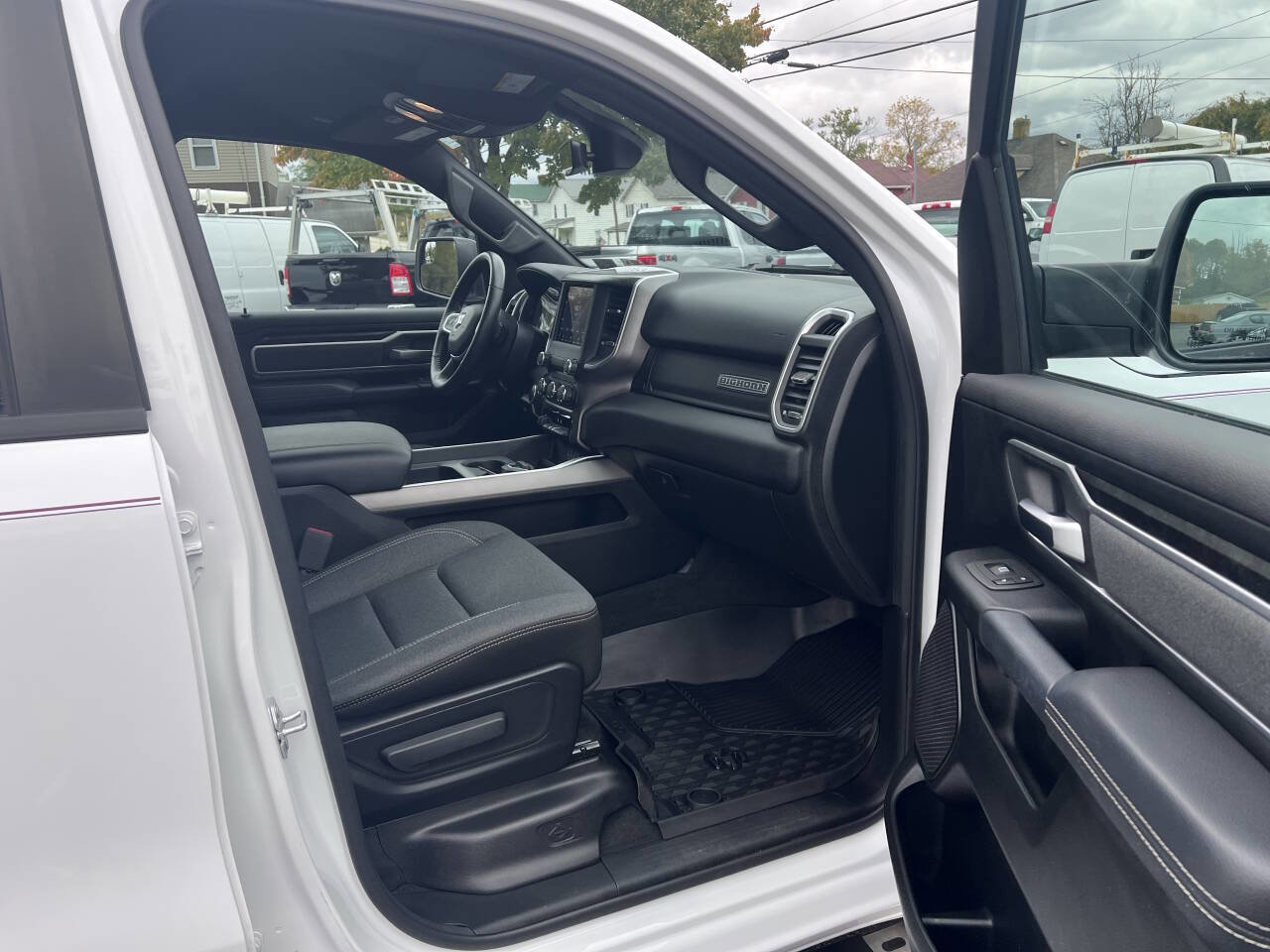 Used 2021 RAM 1500 Big Horn image 29