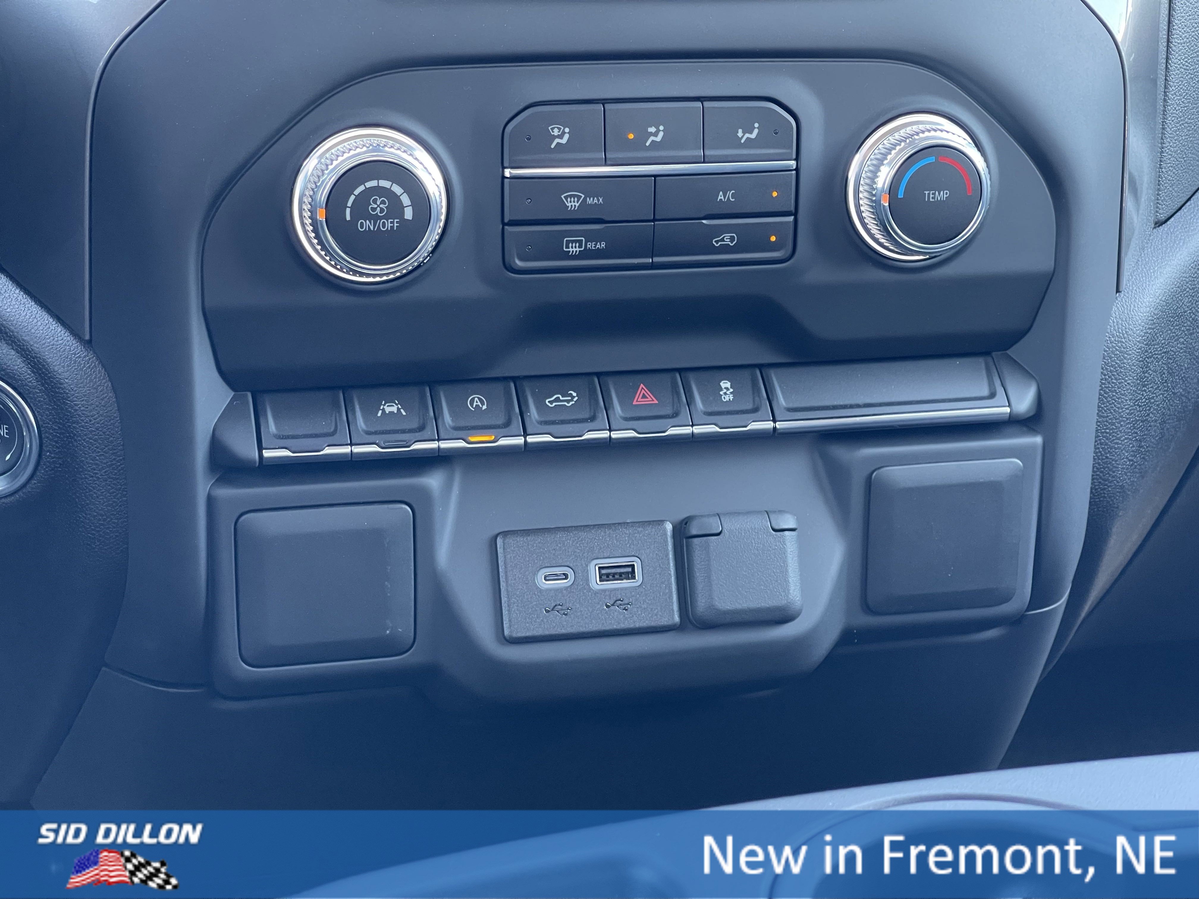 New 2026 GMC Sierra 1500 Pro w/ Graphite Edition image 4