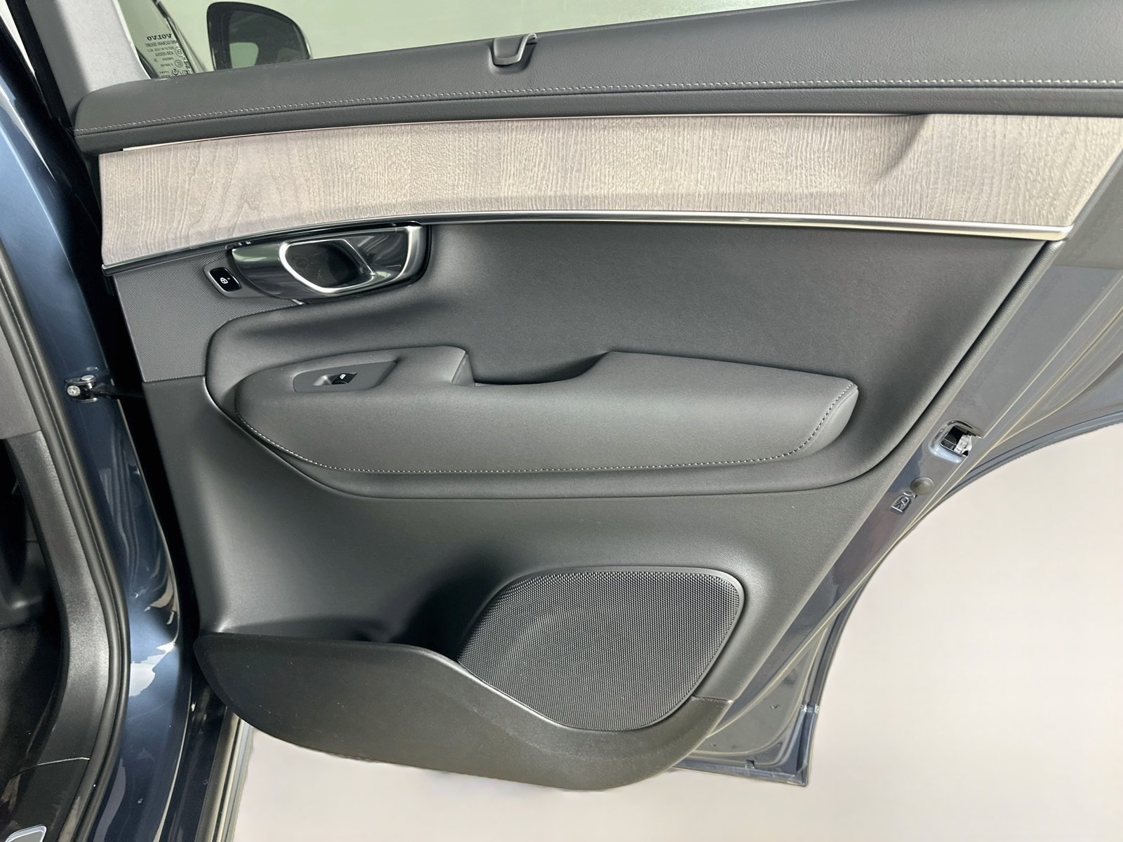New 2027 Volvo XC90 B6 Ultra AWD/4WD image 41