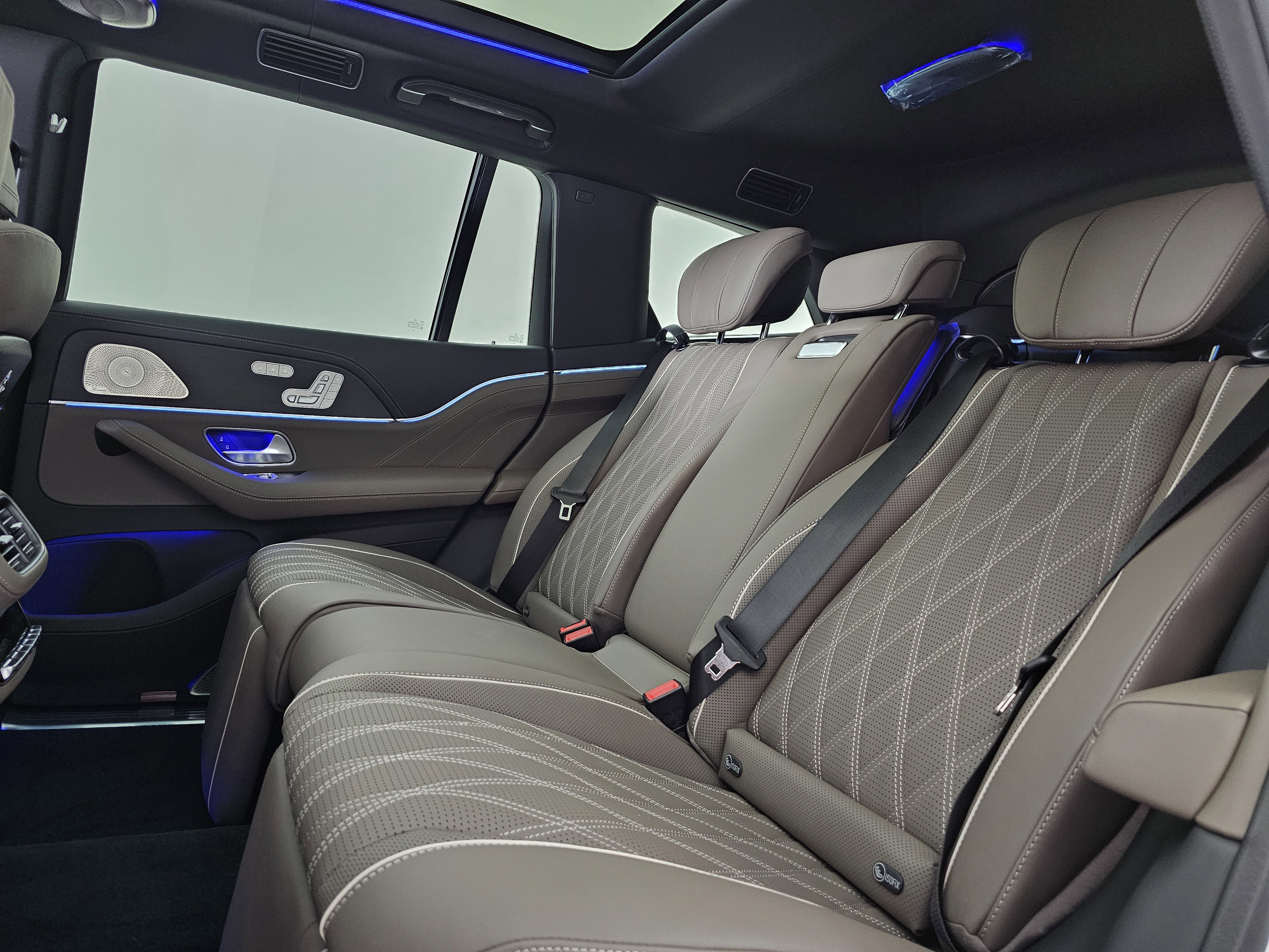New 2026 Mercedes-Benz Maybach GLS 600 4MATIC image 23
