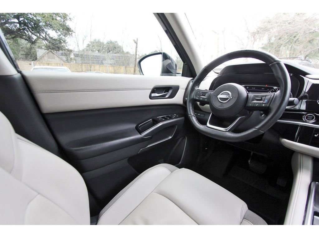 Used 2023 Nissan Pathfinder SL image 7