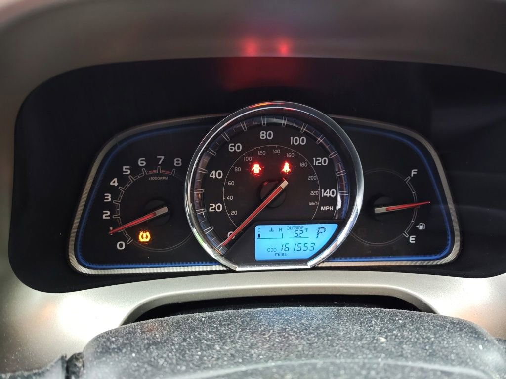 Used 2013 Toyota RAV4 Limited AWD/4WD image 11