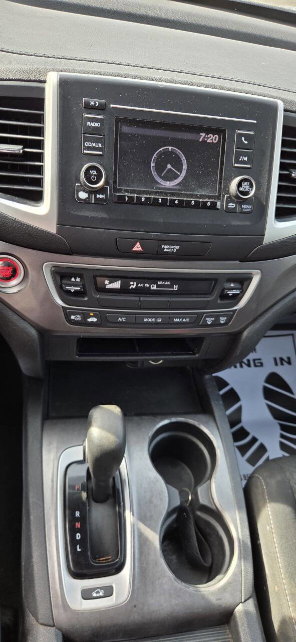 Used 2017 Honda Ridgeline RT image 25