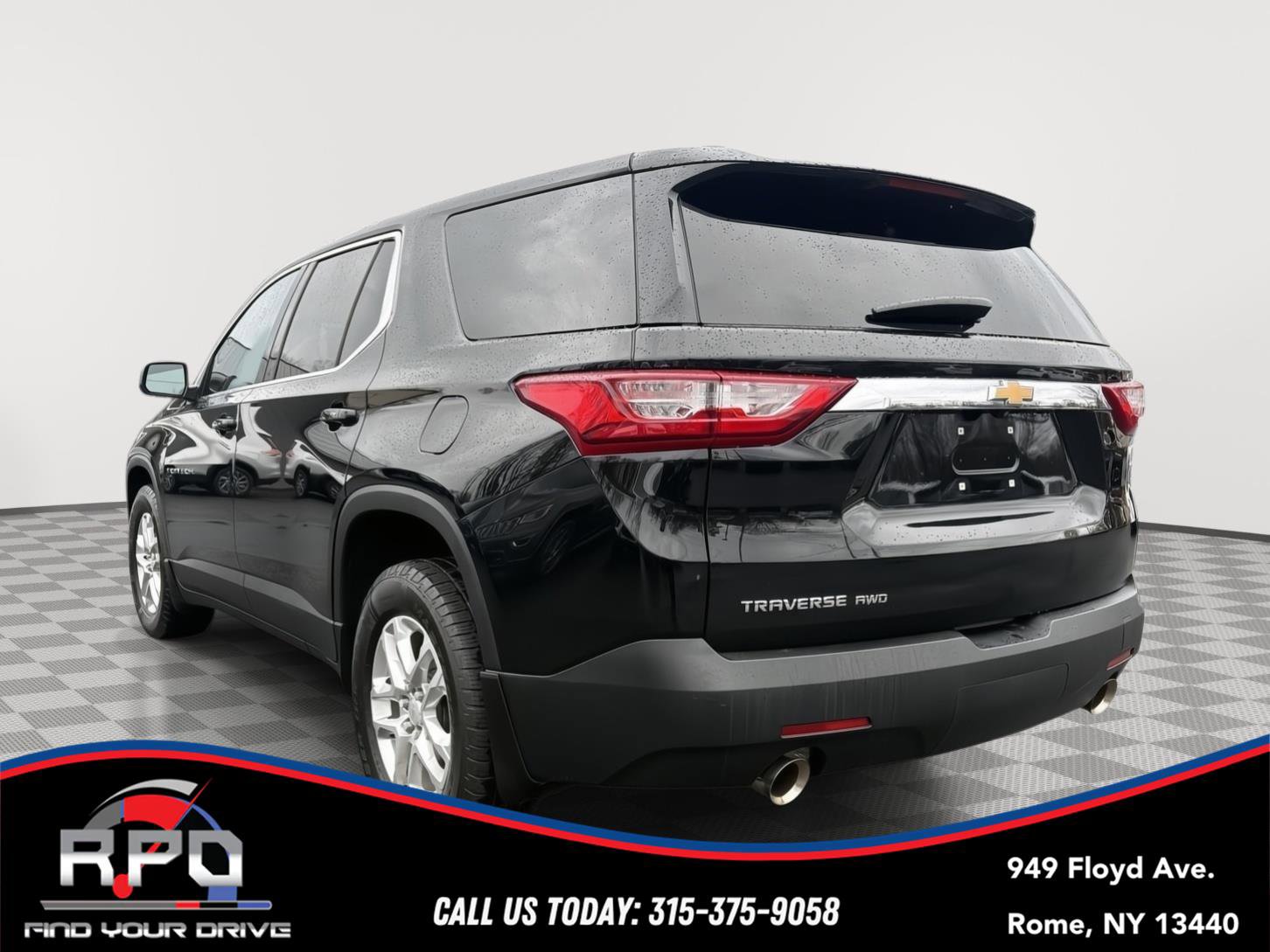 Used 2021 Chevrolet Traverse LS w/ LPO, Floor Liner Package image 3