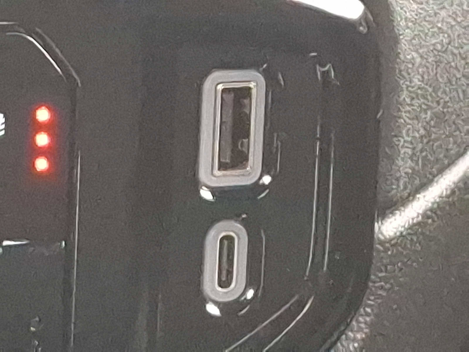 Used 2023 GMC Sierra 1500 Elevation image 24