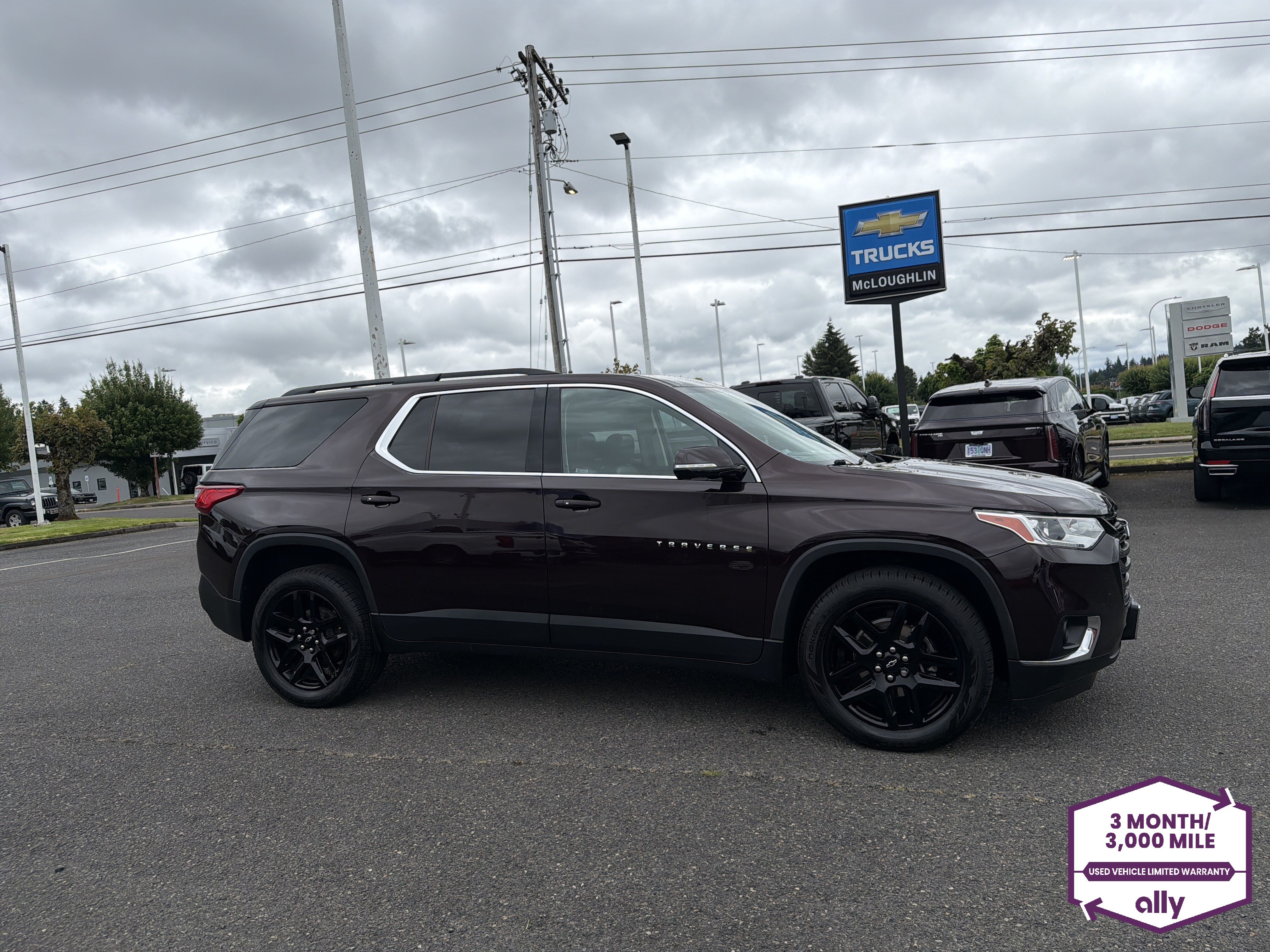 Used 2020 Chevrolet Traverse LT w/ LPO, Midnight Edition AWD/4WD image 7