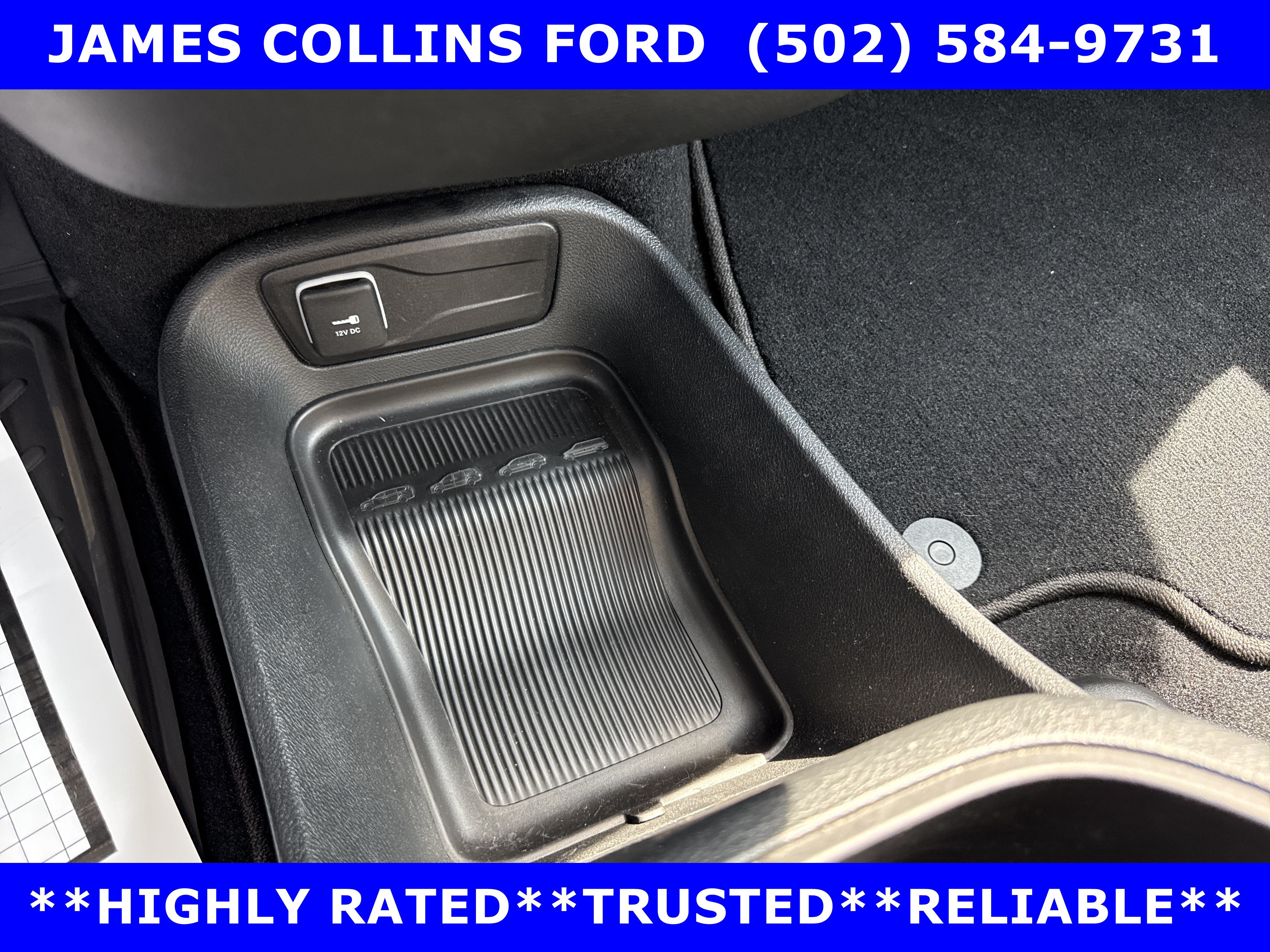 Used 2025 Chrysler Pacifica Select FWD image 35