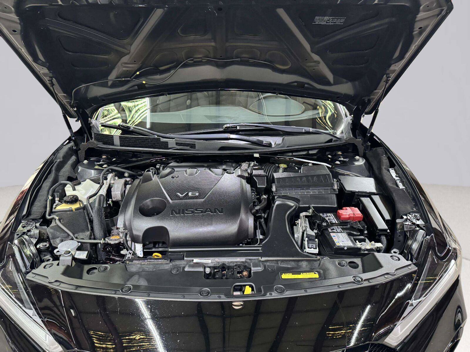 Used 2021 Nissan Maxima SR w/ Sport Mat Group FWD image 61