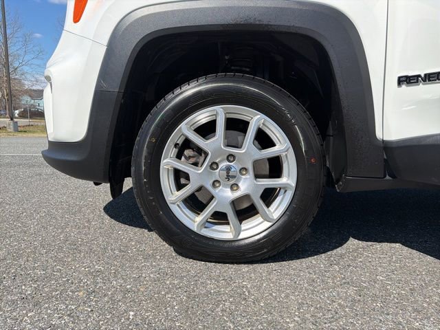 Used 2023 Jeep Renegade Latitude image 25
