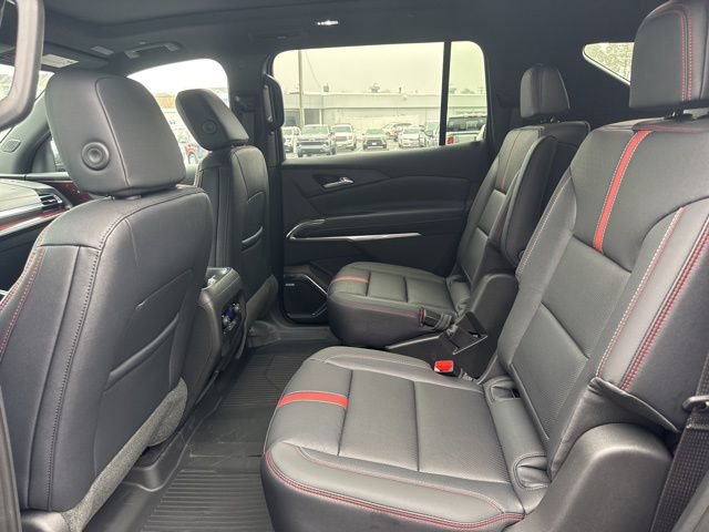 New 2026 Chevrolet Traverse RS w/ LPO, Floor Liner Package FWD image 14