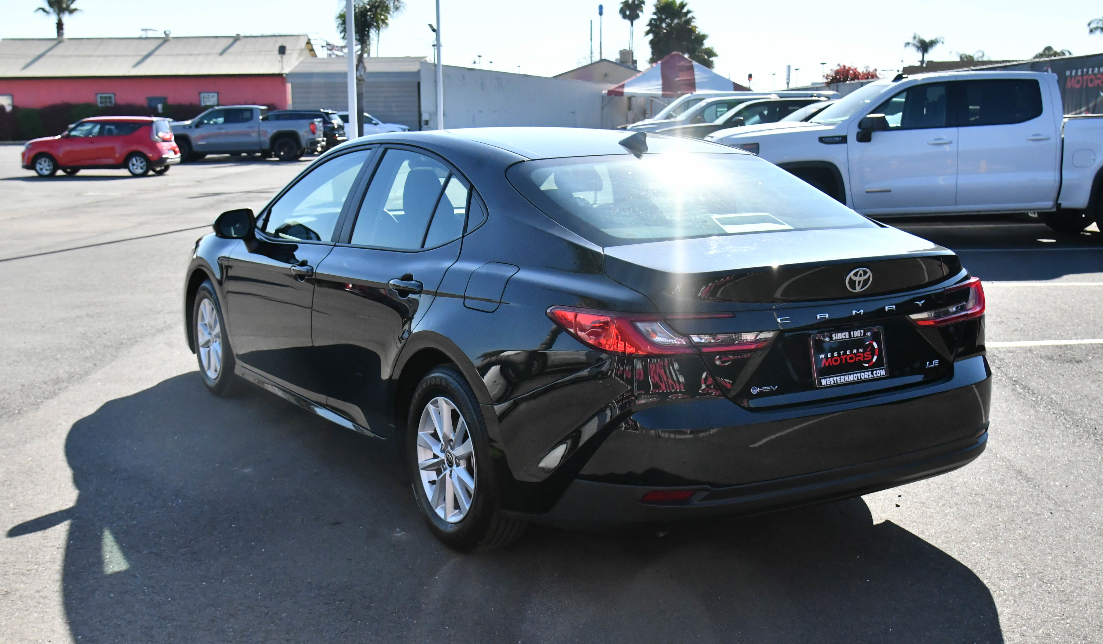 Used 2025 Toyota Camry LE image 6