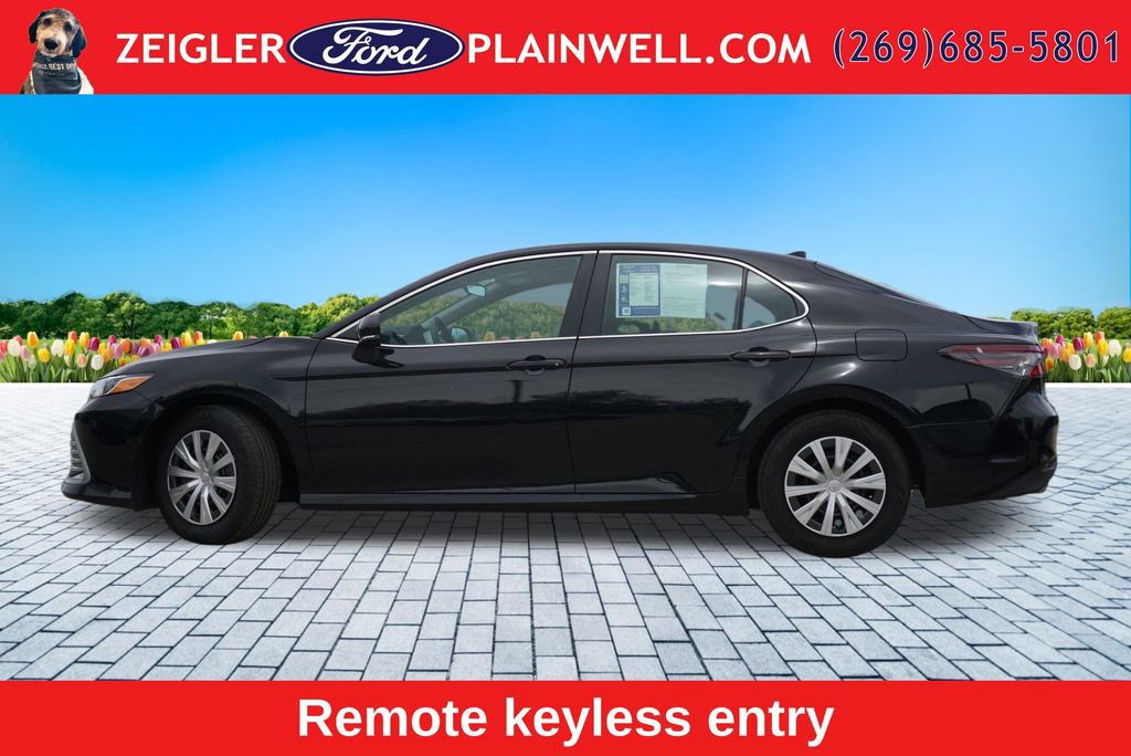 Used 2024 Toyota Camry LE FWD image 2