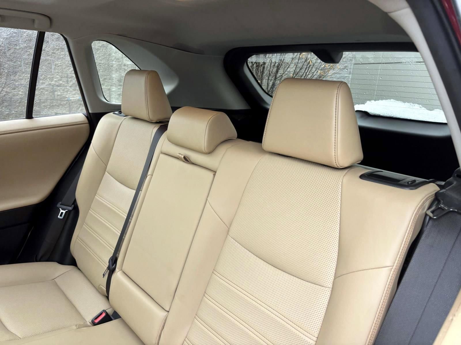 Used 2019 Toyota RAV4 Limited w/ Advanced Technology Package image 27