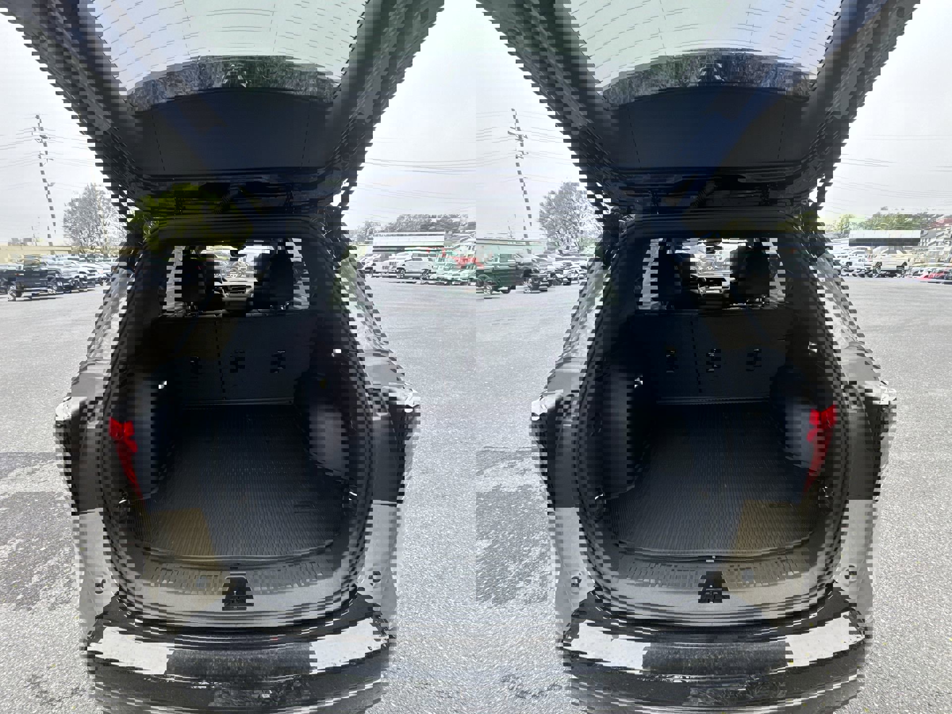 New 2026 GMC Terrain AT4 w/ Convenience Package III image 21