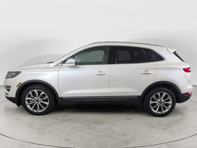 Used 2018 Lincoln MKC Select w/ Select Plus Package AWD/4WD image 2