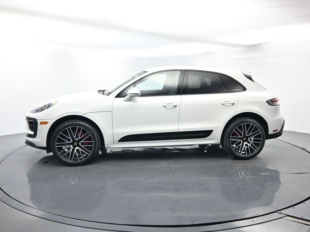 Certified 2023 Porsche Macan S AWD/4WD image 2