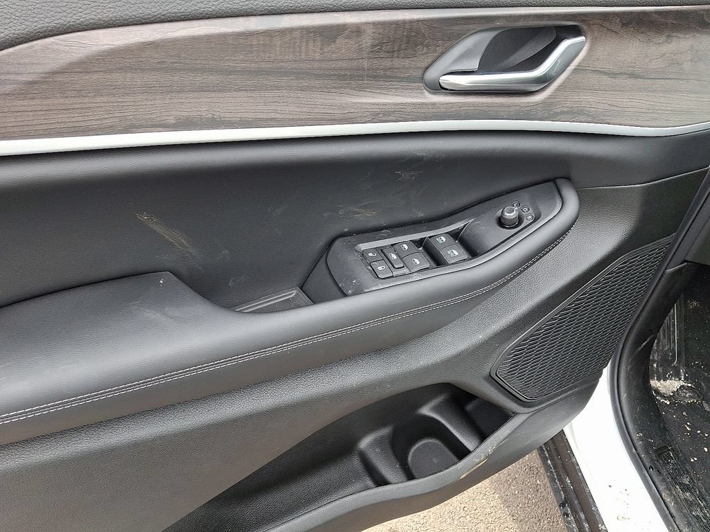New 2026 Jeep Grand Cherokee Altitude AWD/4WD image 9