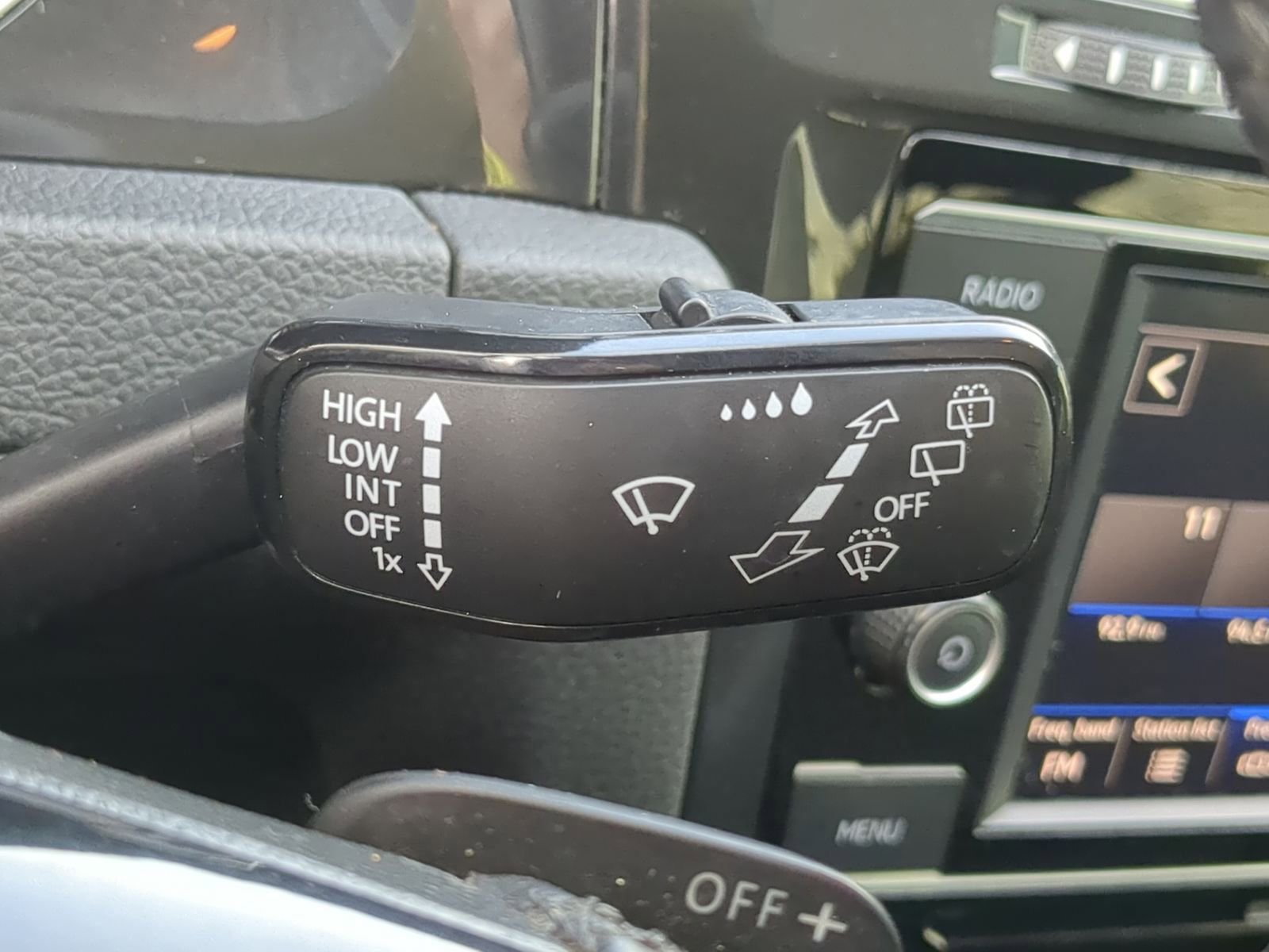 Used 2021 Volkswagen Golf 4-Door image 26