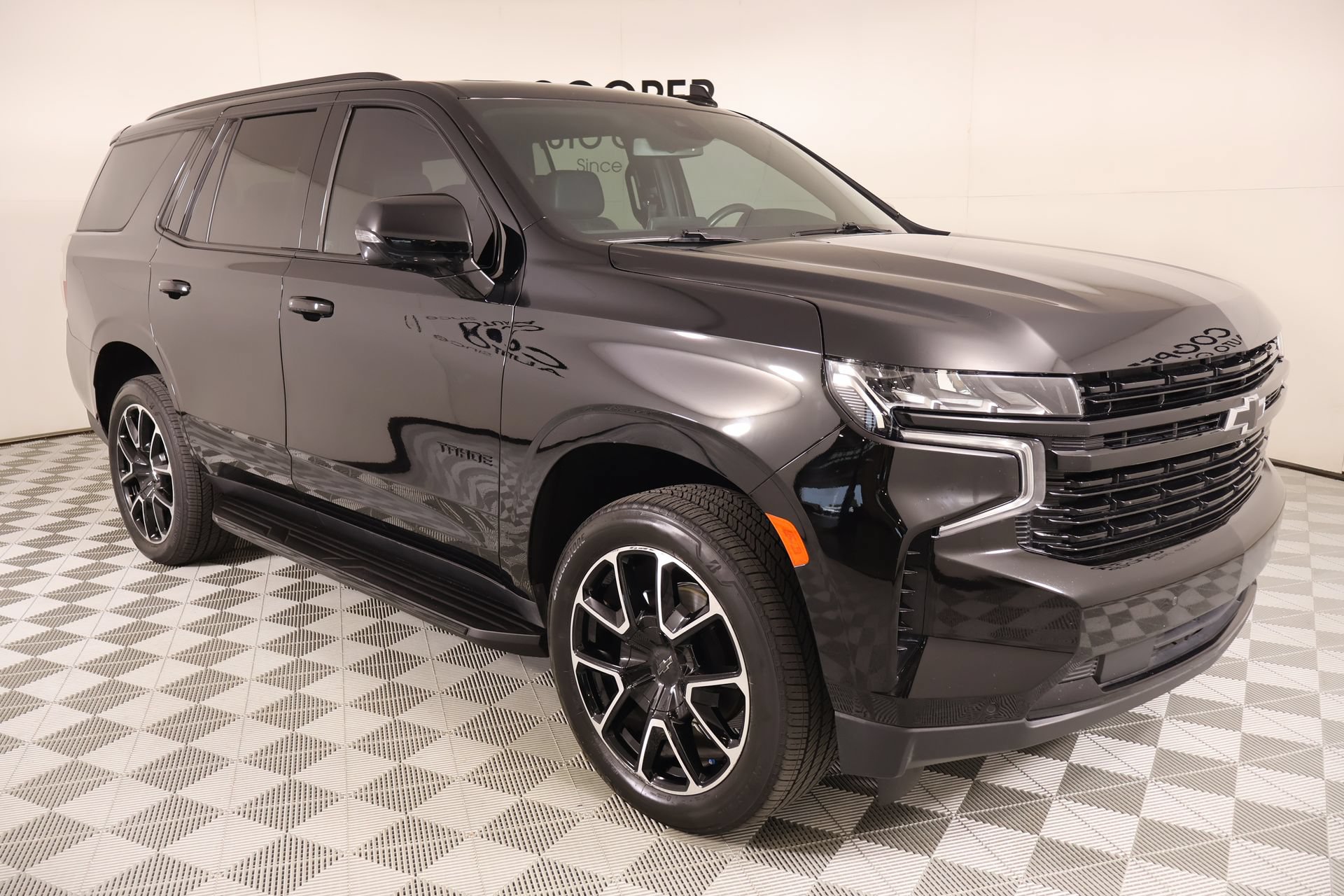 Used 2024 Chevrolet Tahoe RST w/ Luxury Package
