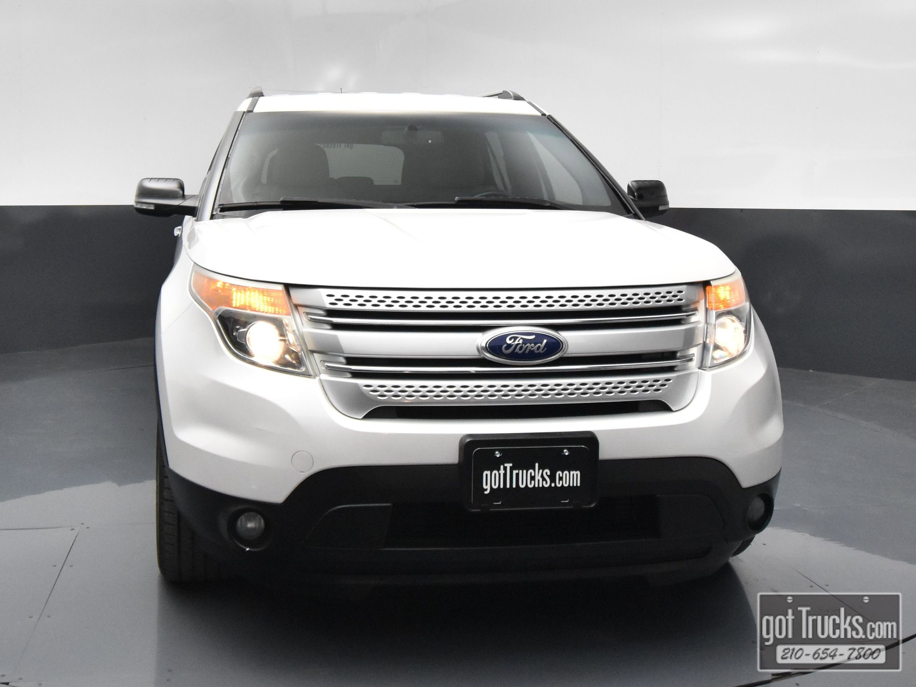 Used 2015 Ford Explorer XLT w/ Equipment Group 202A FWD image 47