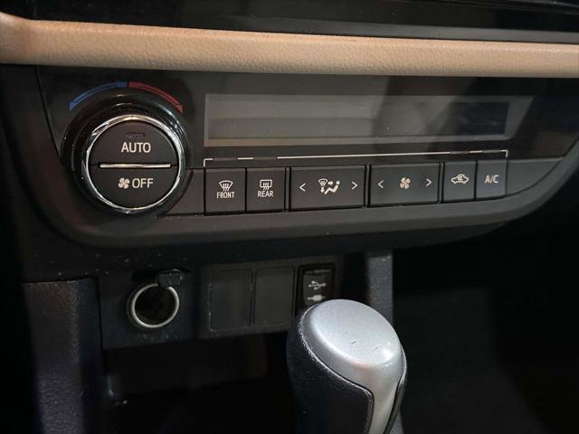 Used 2015 Toyota Corolla LE FWD image 28