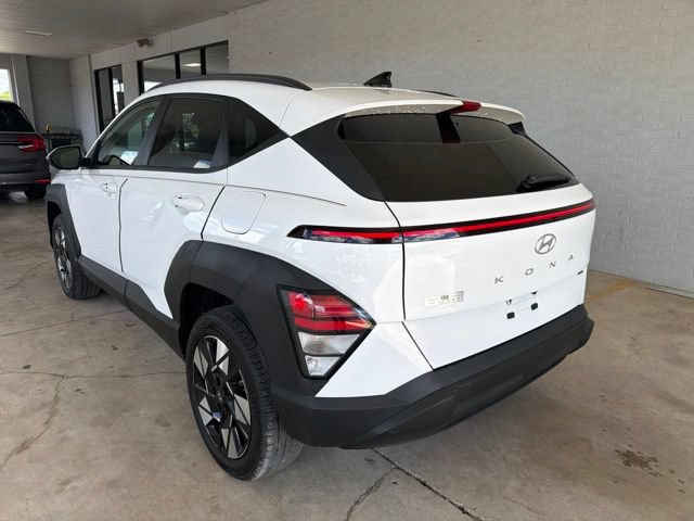 Used 2025 Hyundai Kona SEL AWD/4WD image 3