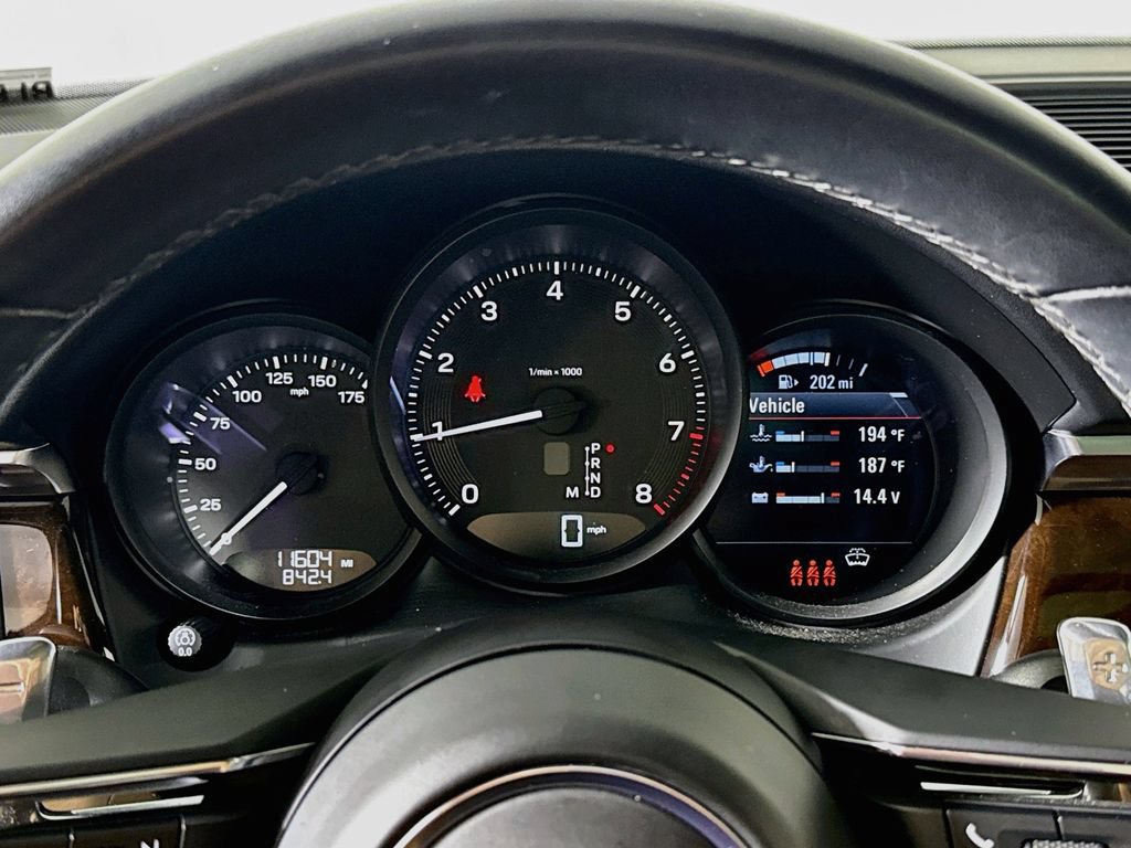 Certified 2024 Porsche Macan AWD/4WD image 13
