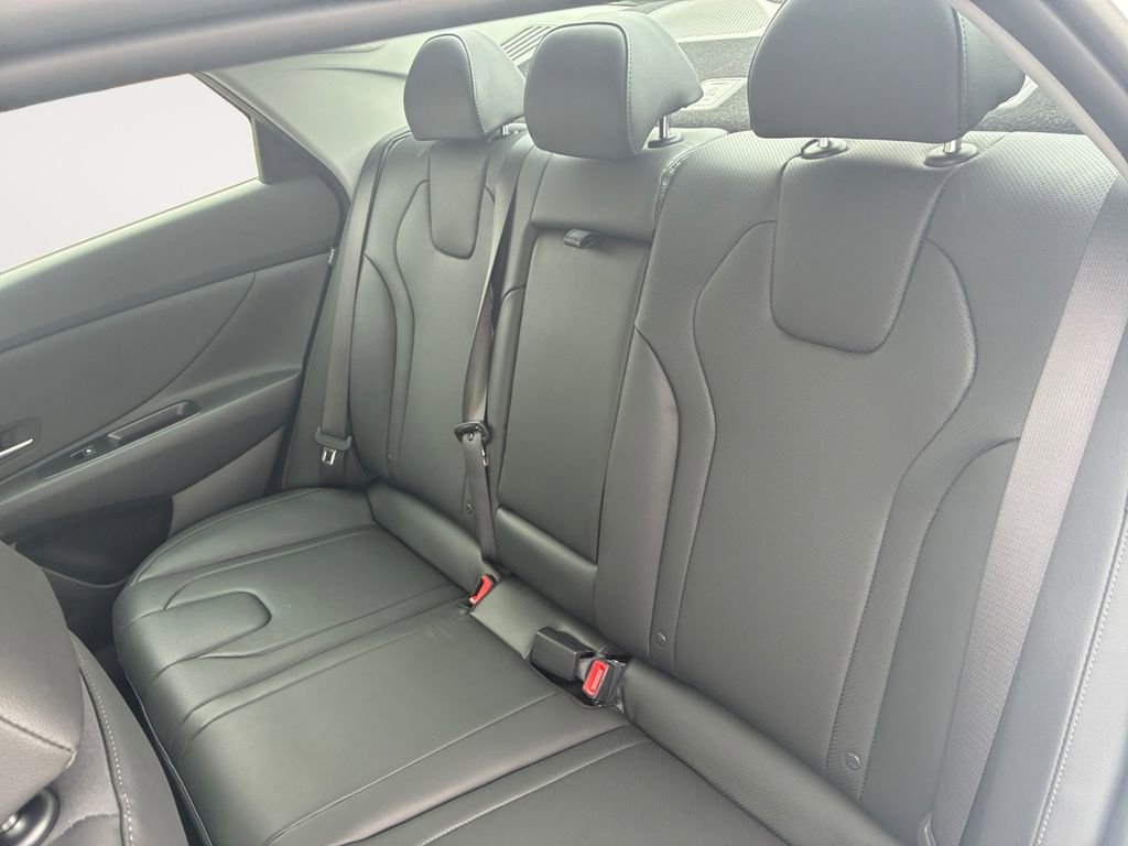 New 2026 Hyundai Elantra Limited image 13