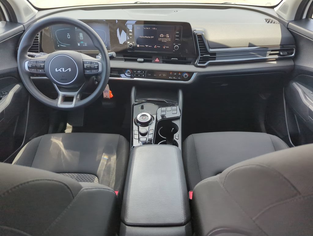 Used 2025 Kia Sportage LX FWD image 15