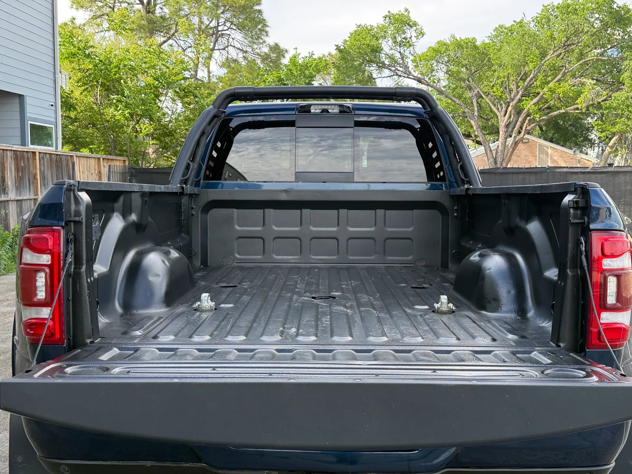 Used 2022 RAM 3500 Laramie image 36