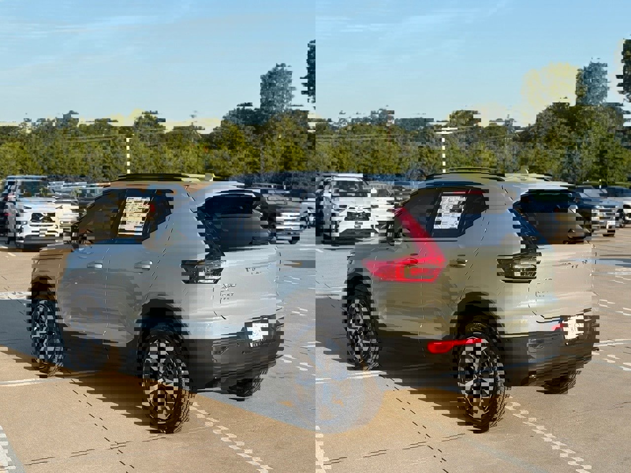 New 2026 Volvo XC40 B5 Plus w/ Protection Package Premier image 5