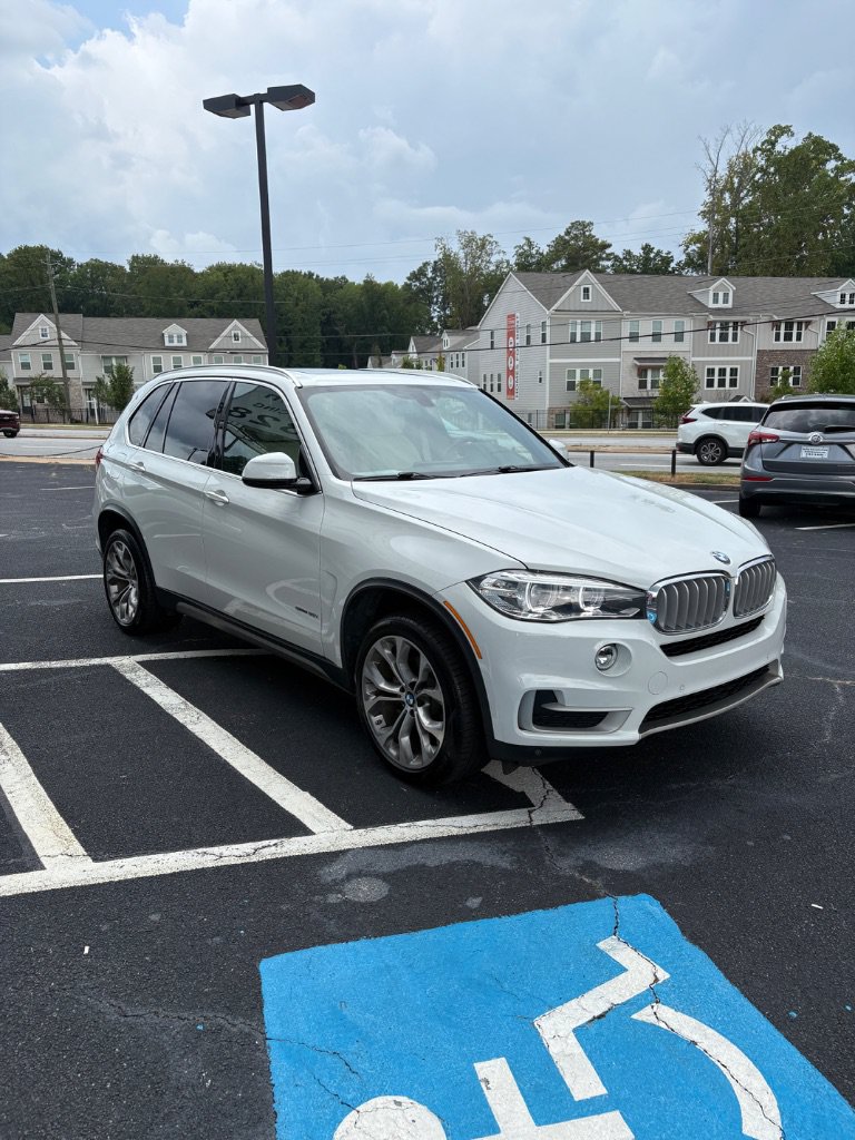 Used 2018 BMW X5 sDrive35i RWD image 3