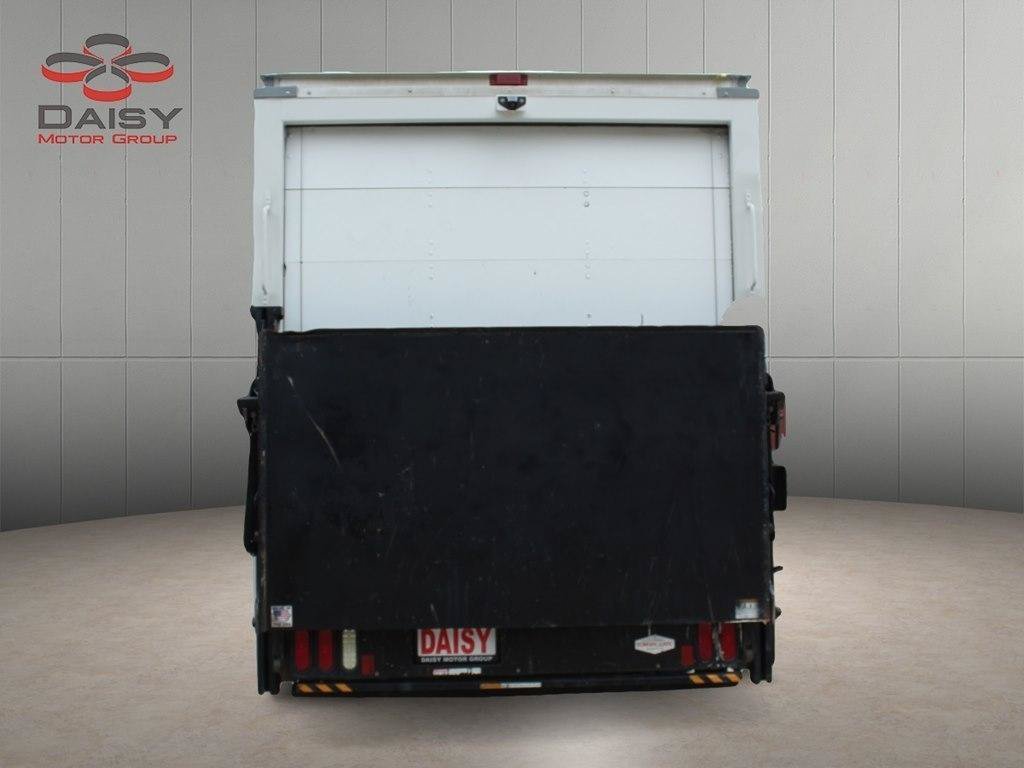 Used 2019 Chevrolet Express 3500 w/ Power Convenience Package RWD image 6