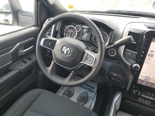New 2026 RAM 3500 Big Horn AWD/4WD image 17